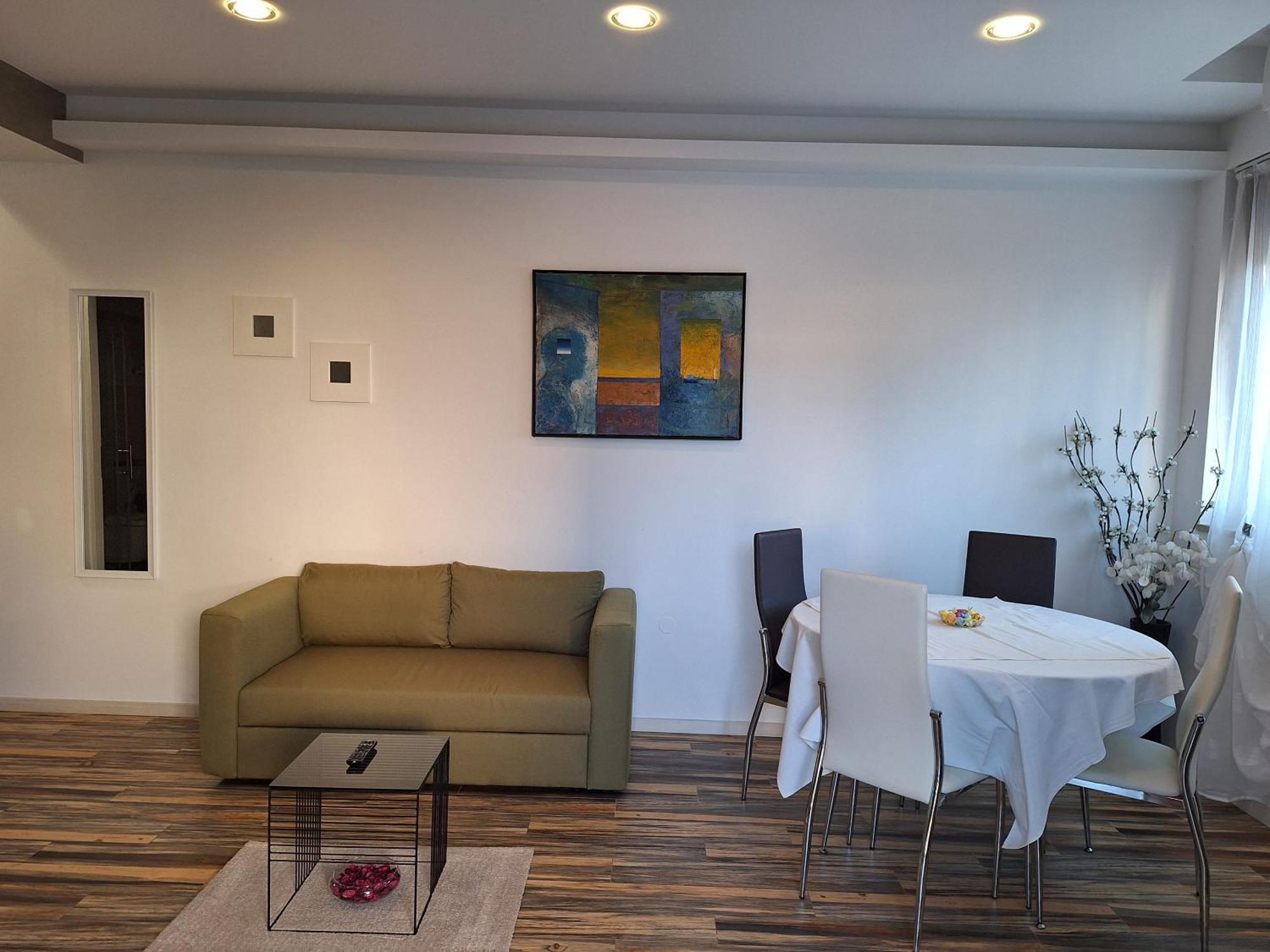 Apartments And Rooms Lorena 236 โรวีน ภายนอก รูปภาพ