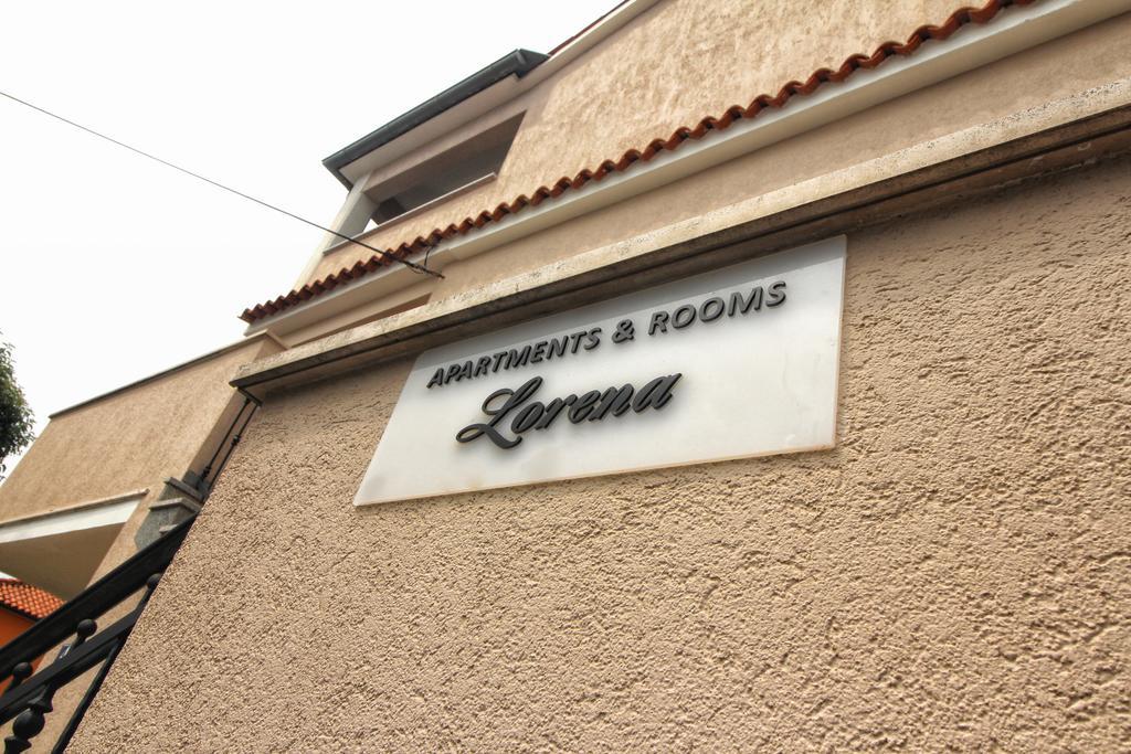 Apartments And Rooms Lorena 236 โรวีน ภายนอก รูปภาพ